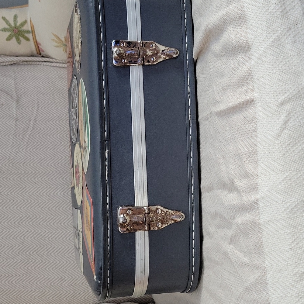 Vintage Fingerhut Luggage Small Case - Picture 7 of 10